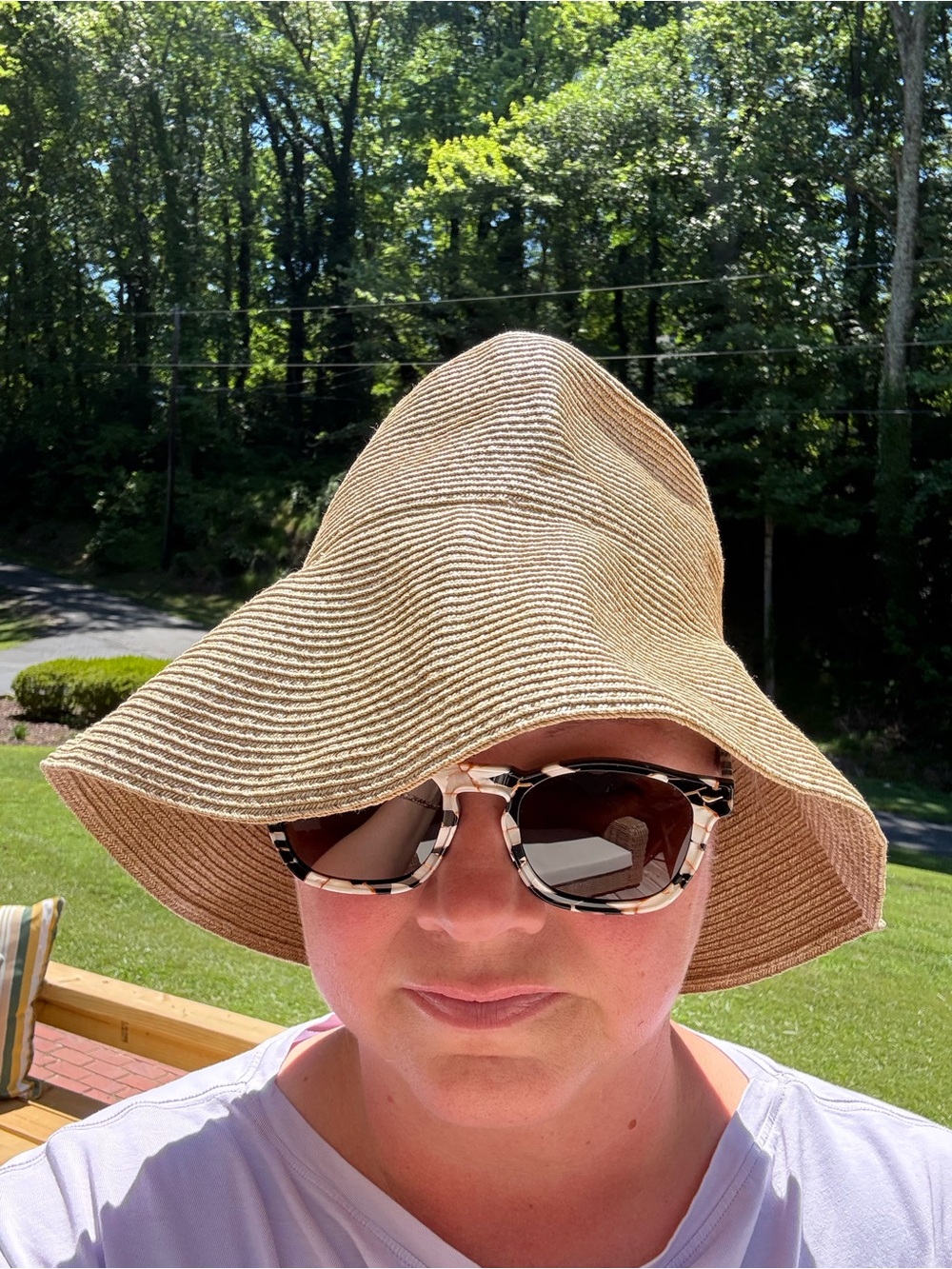 Eric Javits Squishee Sun Hat Beige Raffia Bucket Hat - Picture 5 of 8